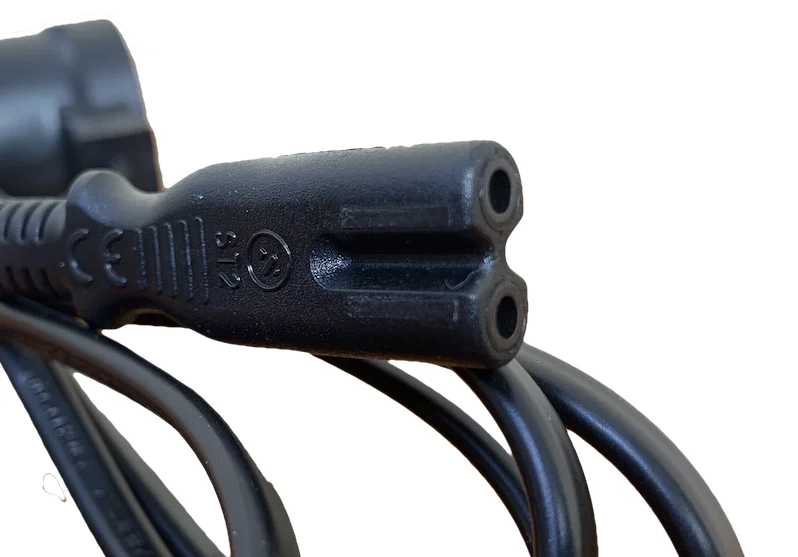 Figure 8 Power Cable (piggyback version) - Image 2
