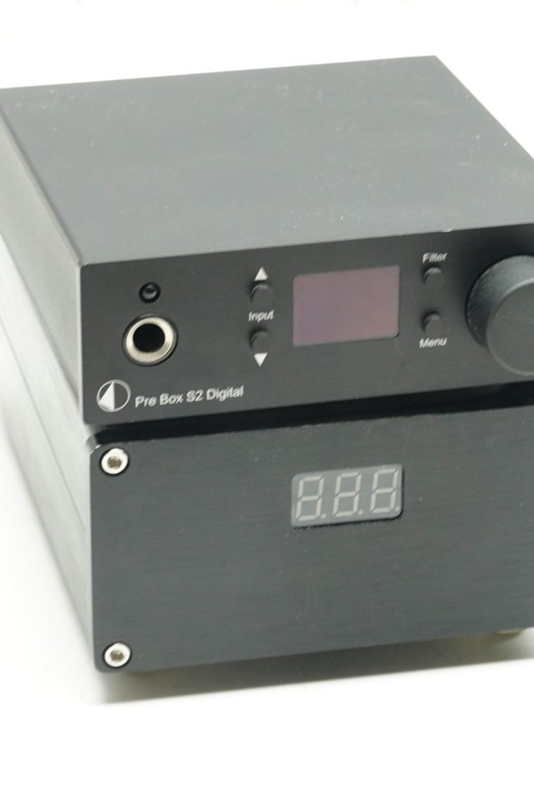 Pro-Ject Pre S2 Digital (DAC) with Audiophile Power Supply
