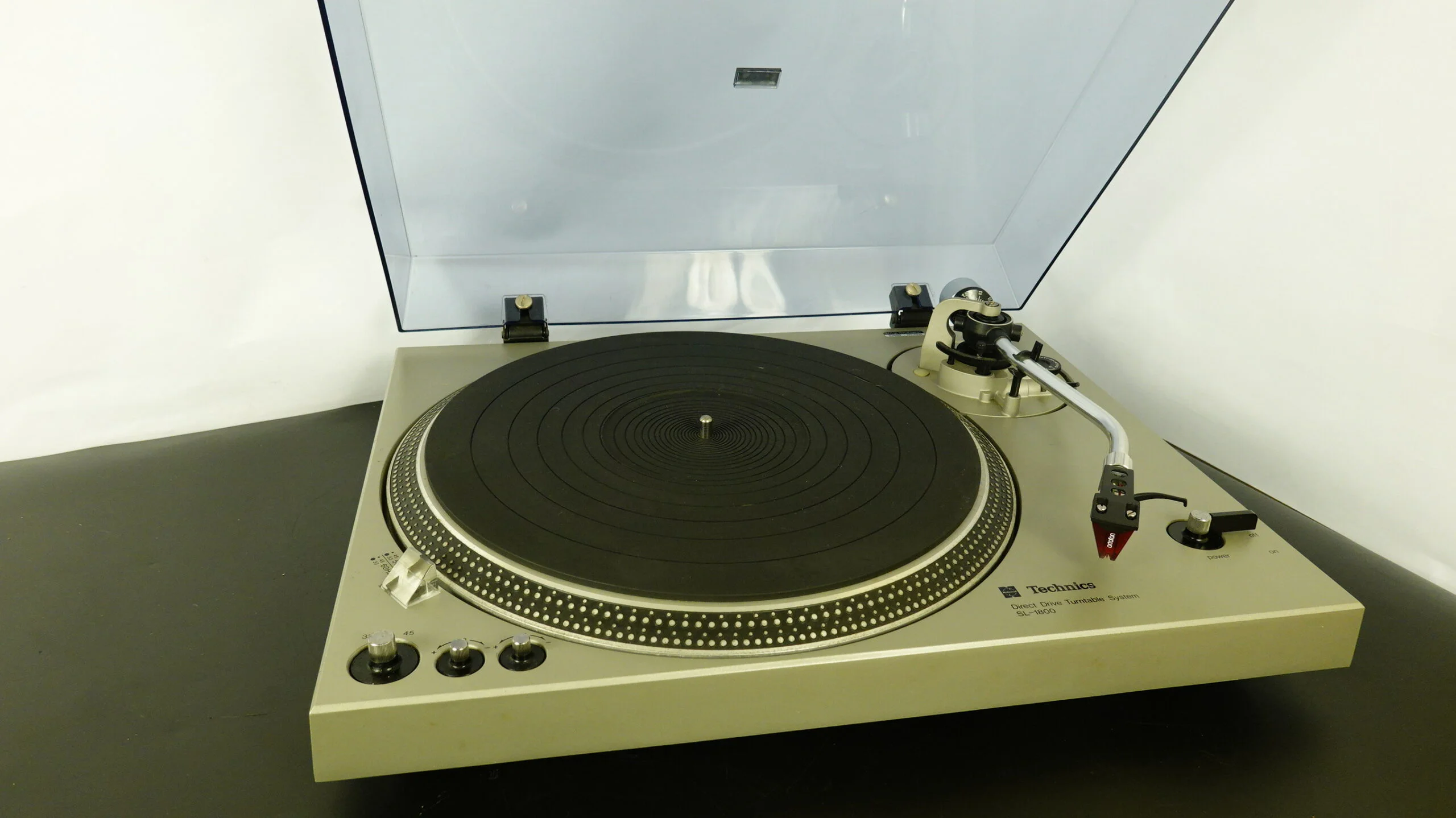Technics SL-1800 - Image 3