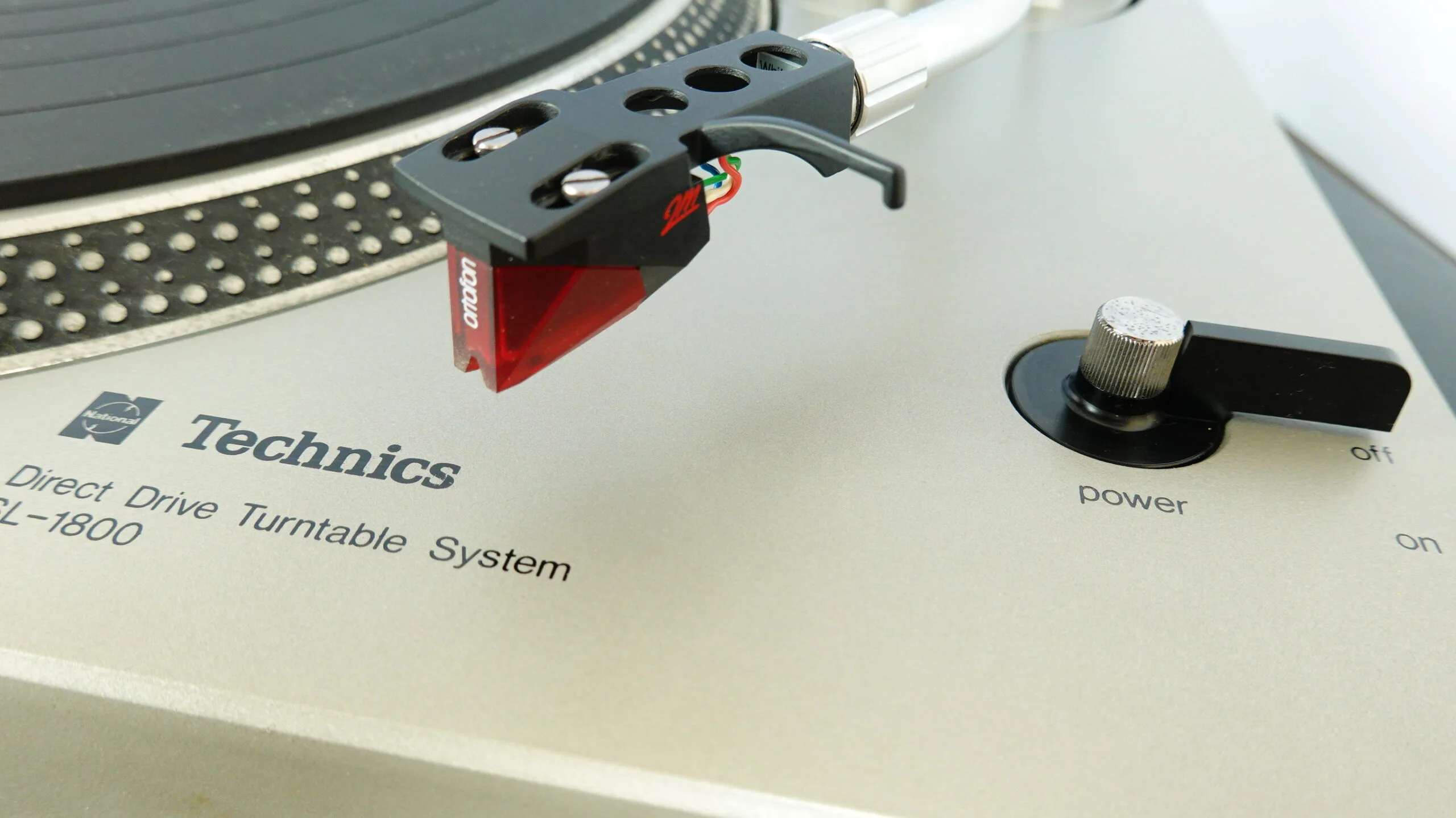 Technics SL-1800 - Image 4