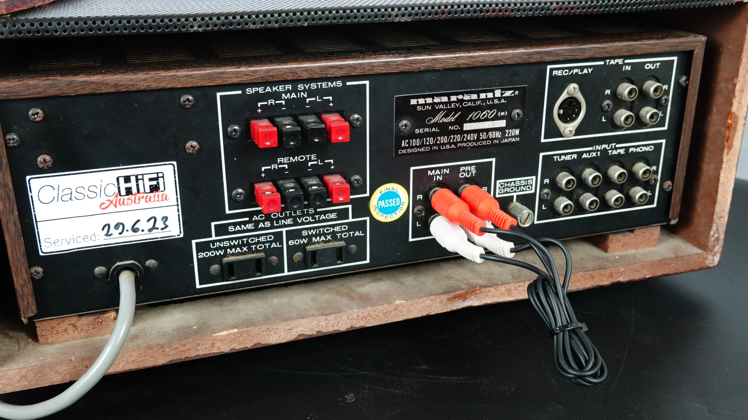 Marantz Model 1060 Amplifier - Image 7
