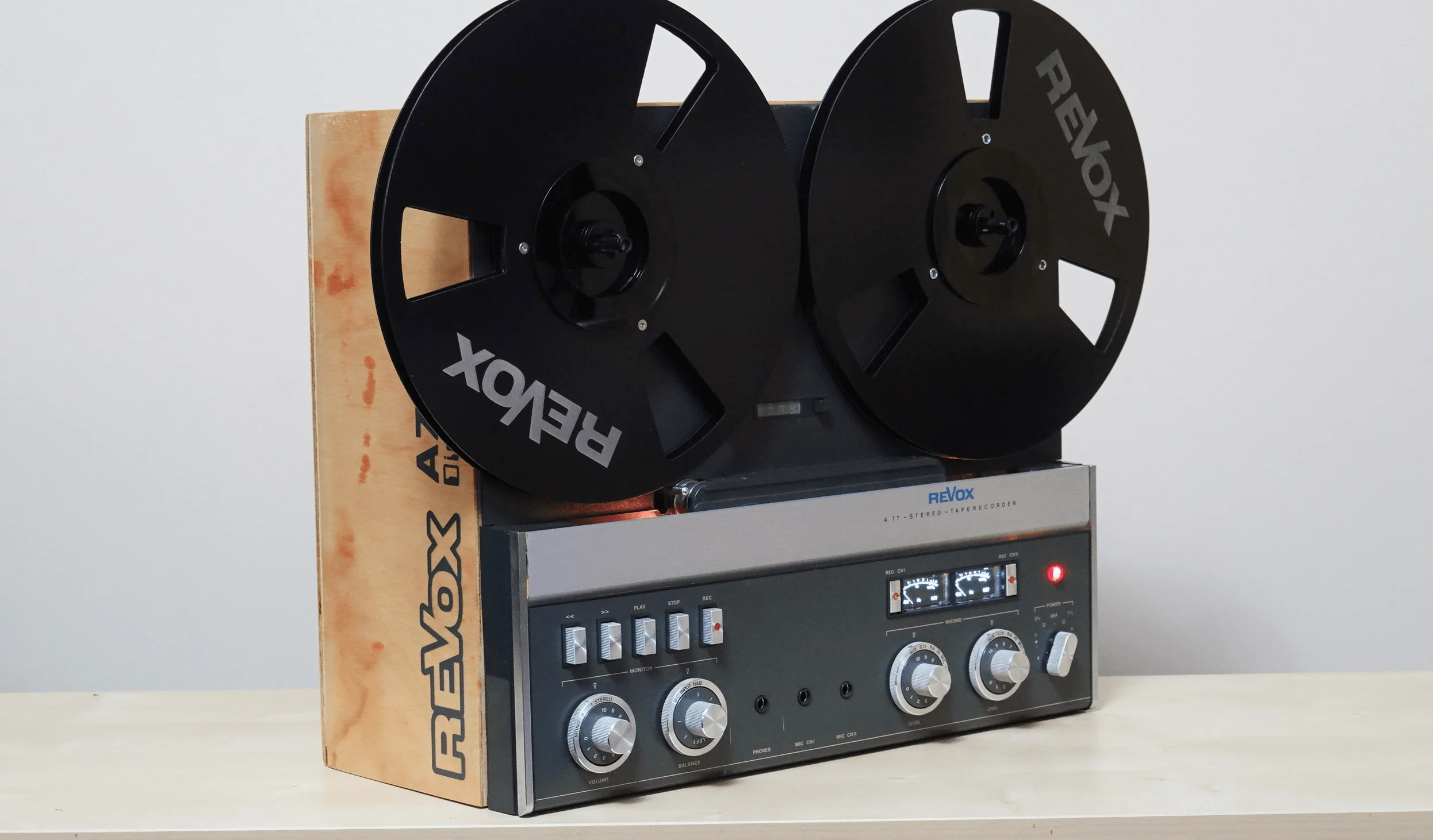 ReVox A77 10.5" 4-Track Reel to Reel (serviced + acessories)