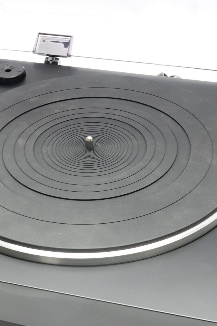 Audio-Technica LP3 Turntable (refurbished) - Image 3