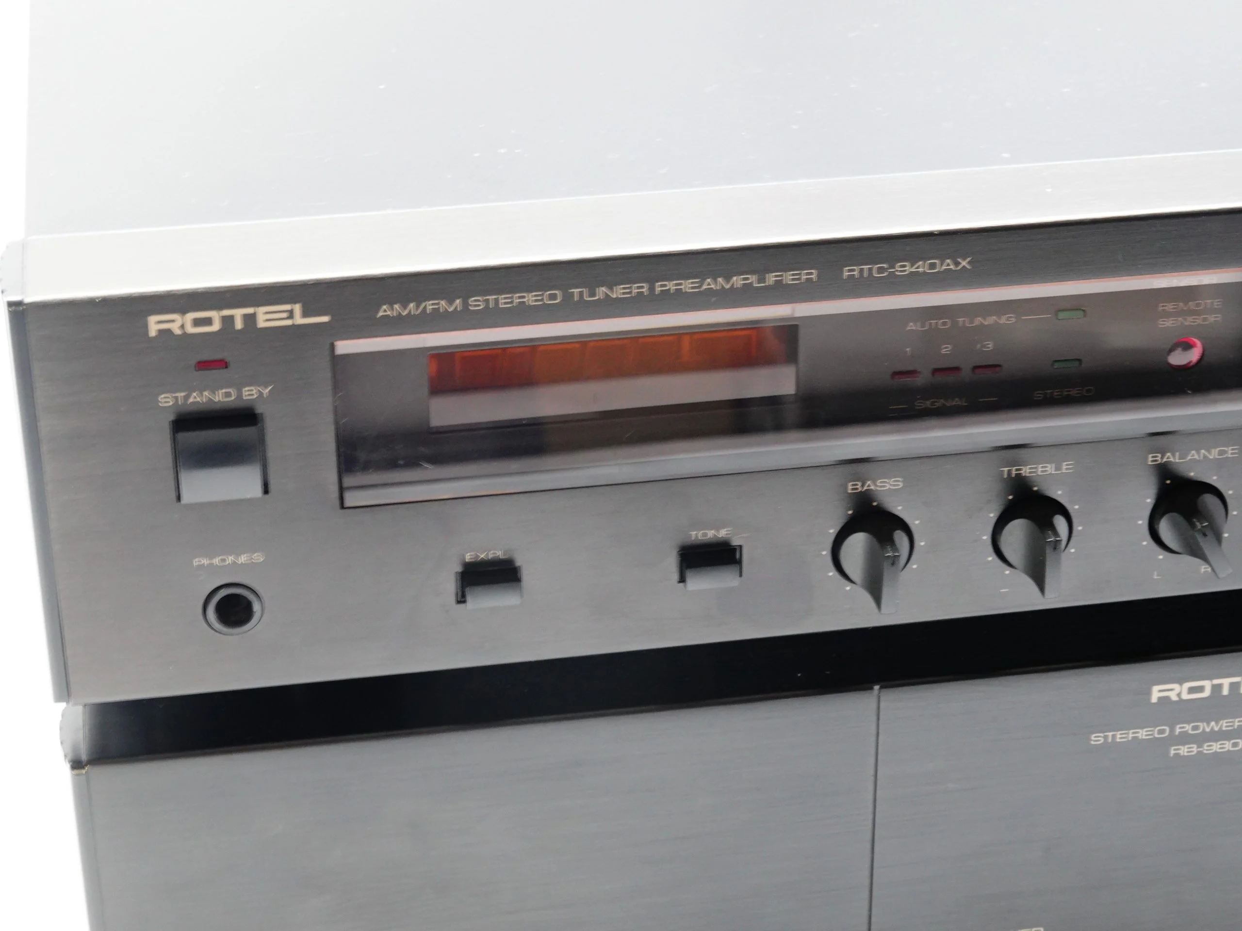 ROTEL RB980BX & RTC-940AX Pre-Amp + Power Amp Combo - Image 4