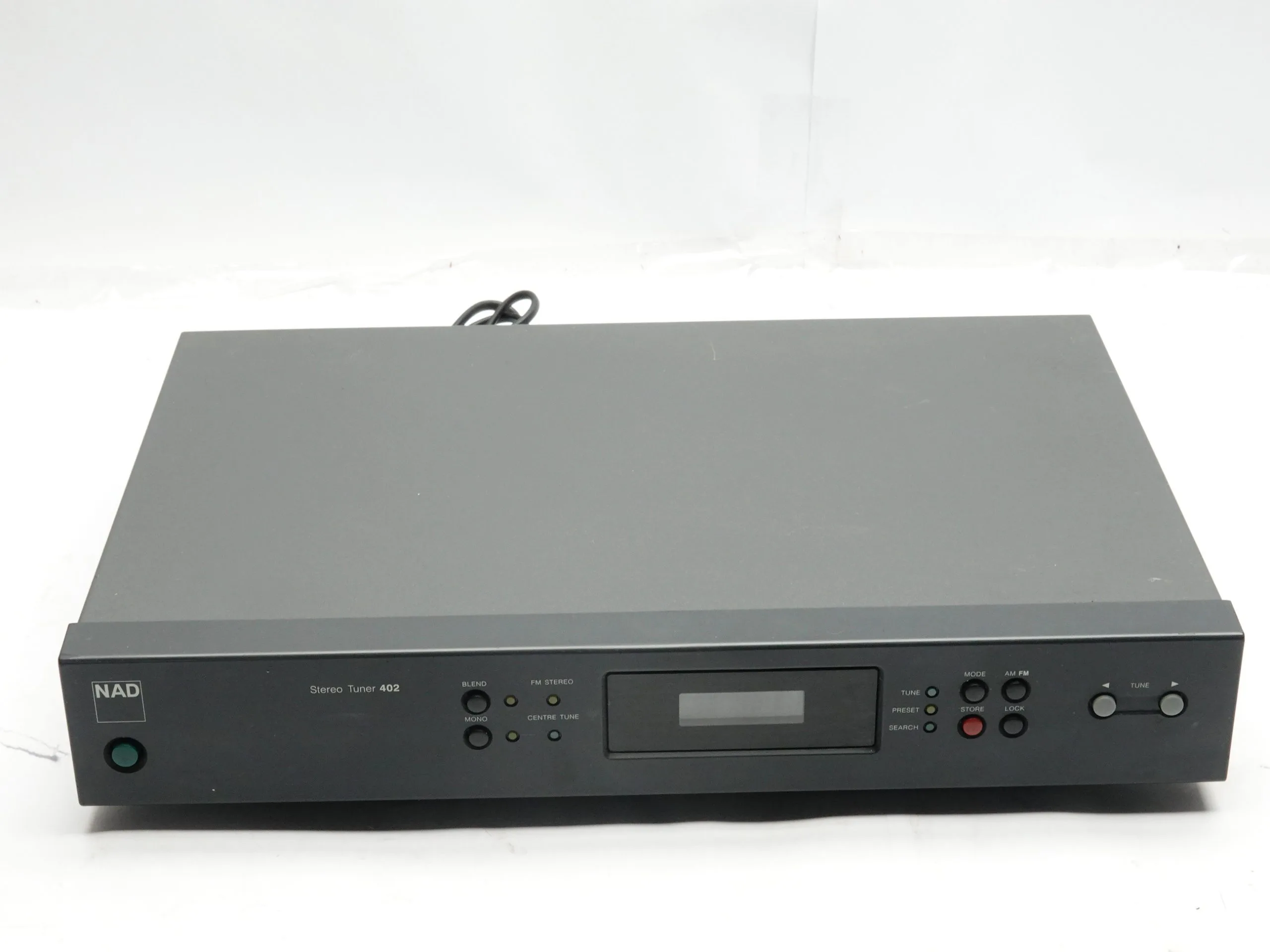 NAD 402 AM/FM Tuner - Image 2