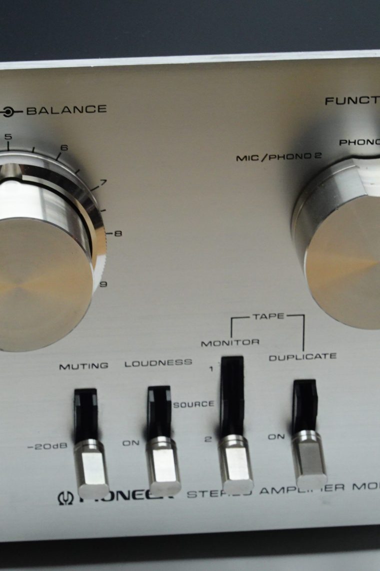 Pioneer SA-7500 Amplifier - Image 3