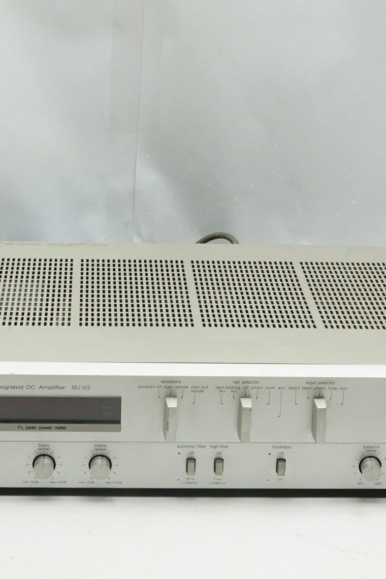 Technics SU-V3 Amplifier - Image 2