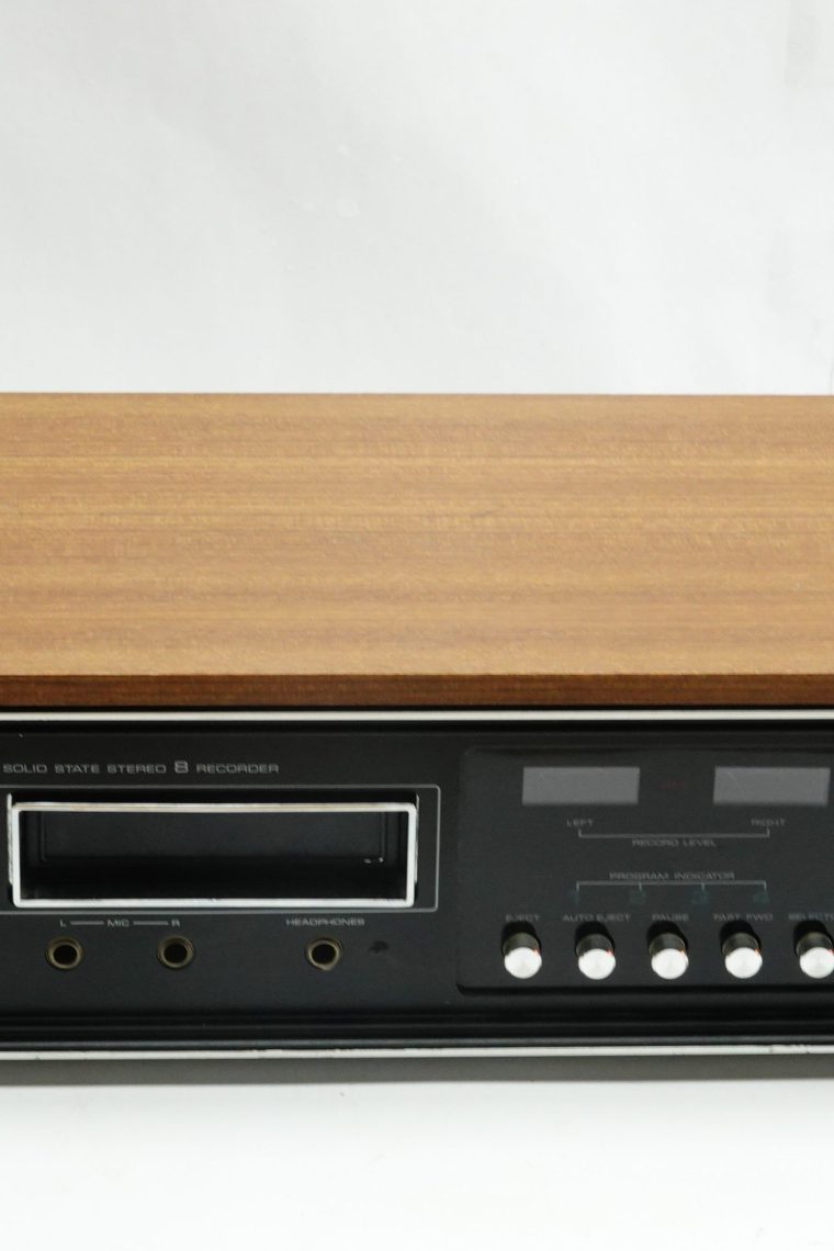 Sharp RT-811E 8-Track Recorder - Image 2