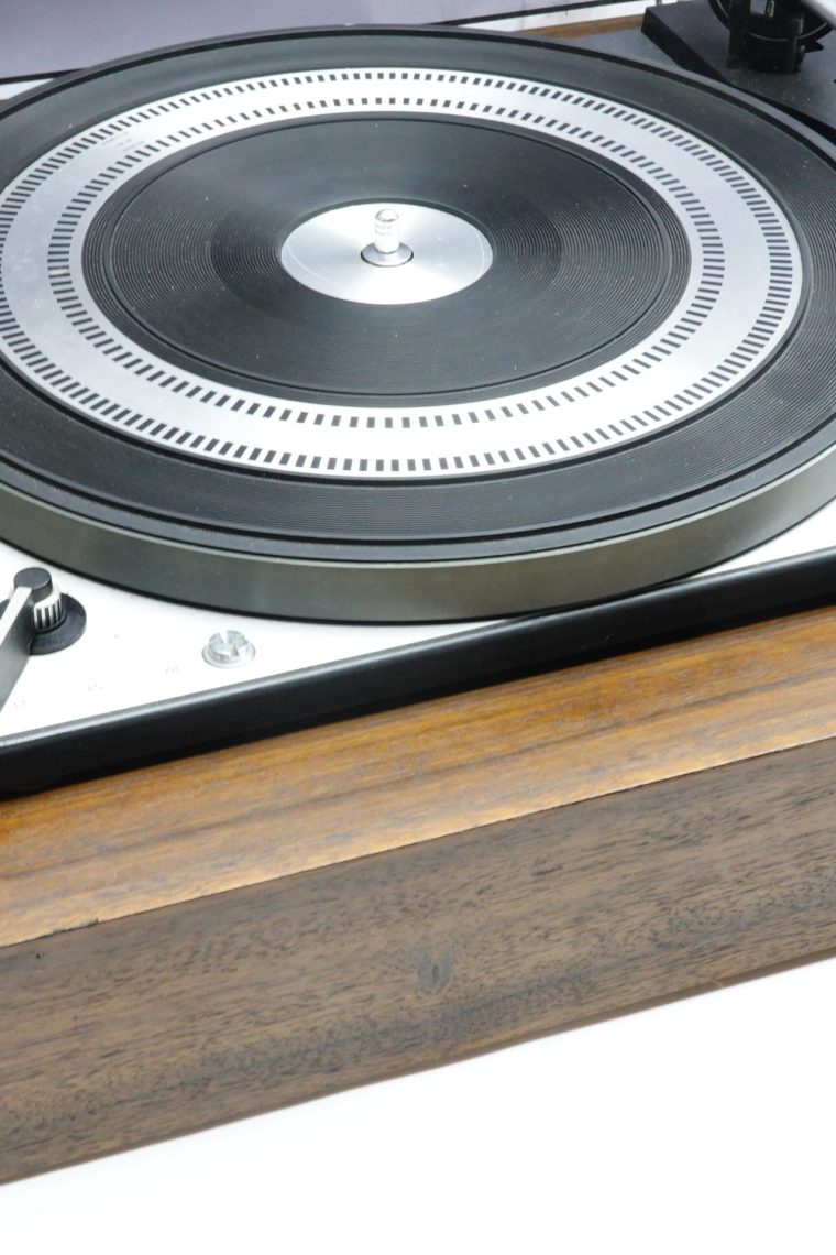 Dual 1219 Turntable (33/45/78 RPM) - Image 2