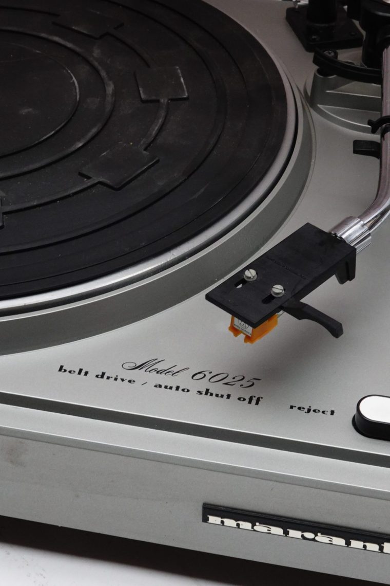 Marantz 6025 Semi-Automatic Turntable - Image 3