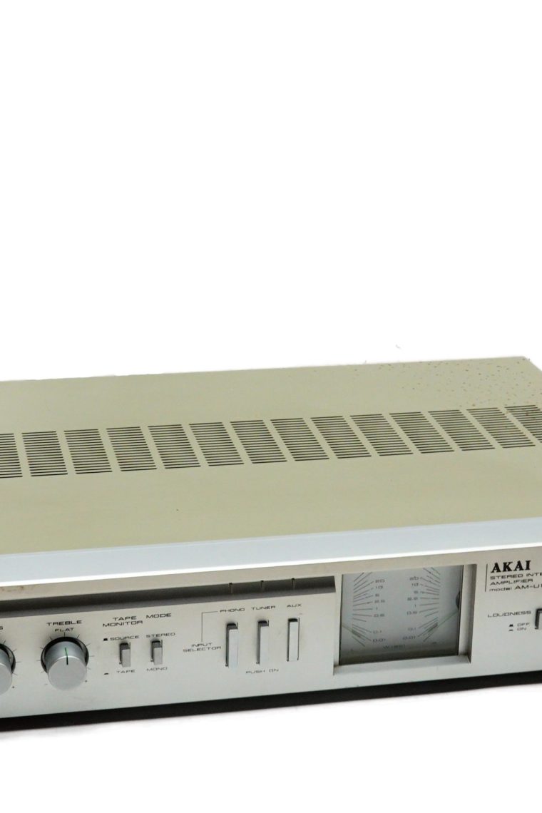 AKAI AM-U11 Amplifier with VU Meters