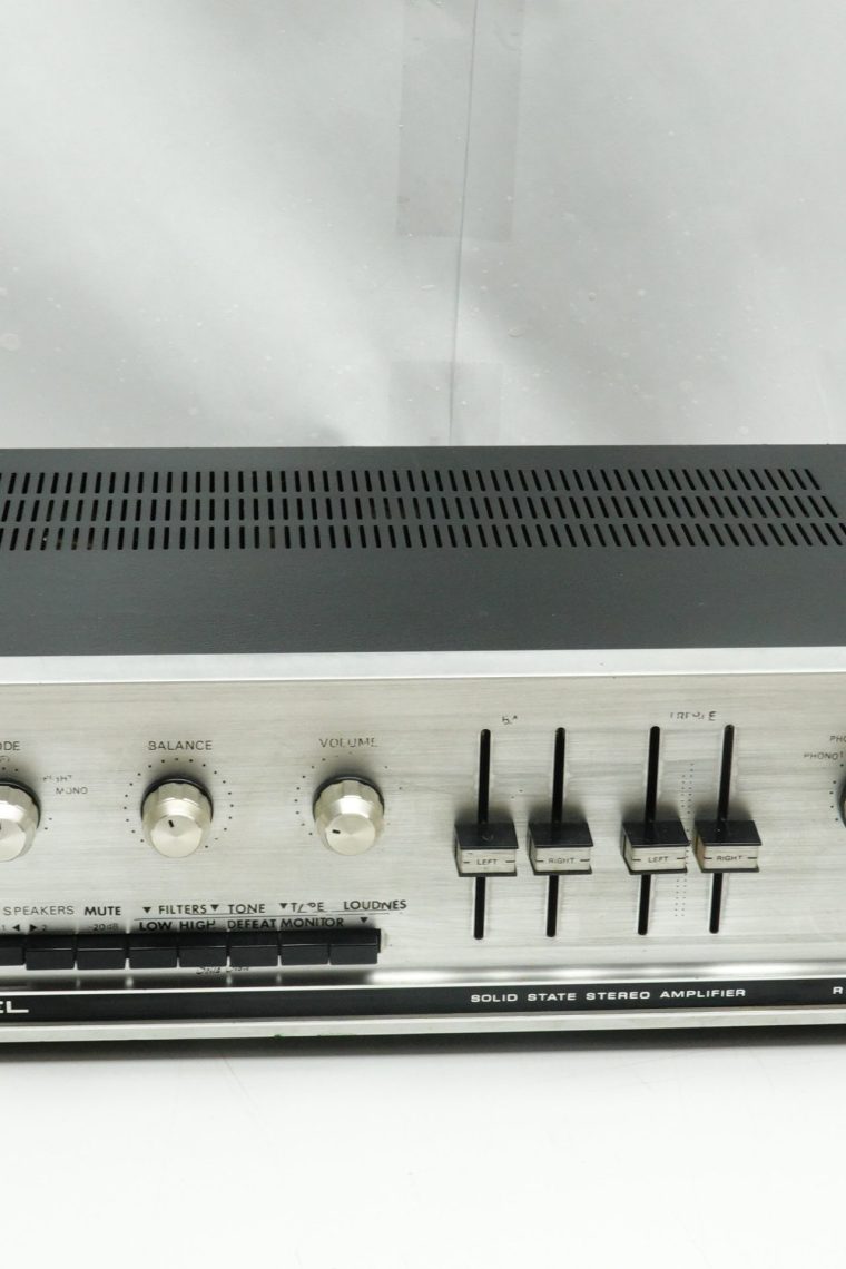 Rotel RA-610 Amplifier - Image 2