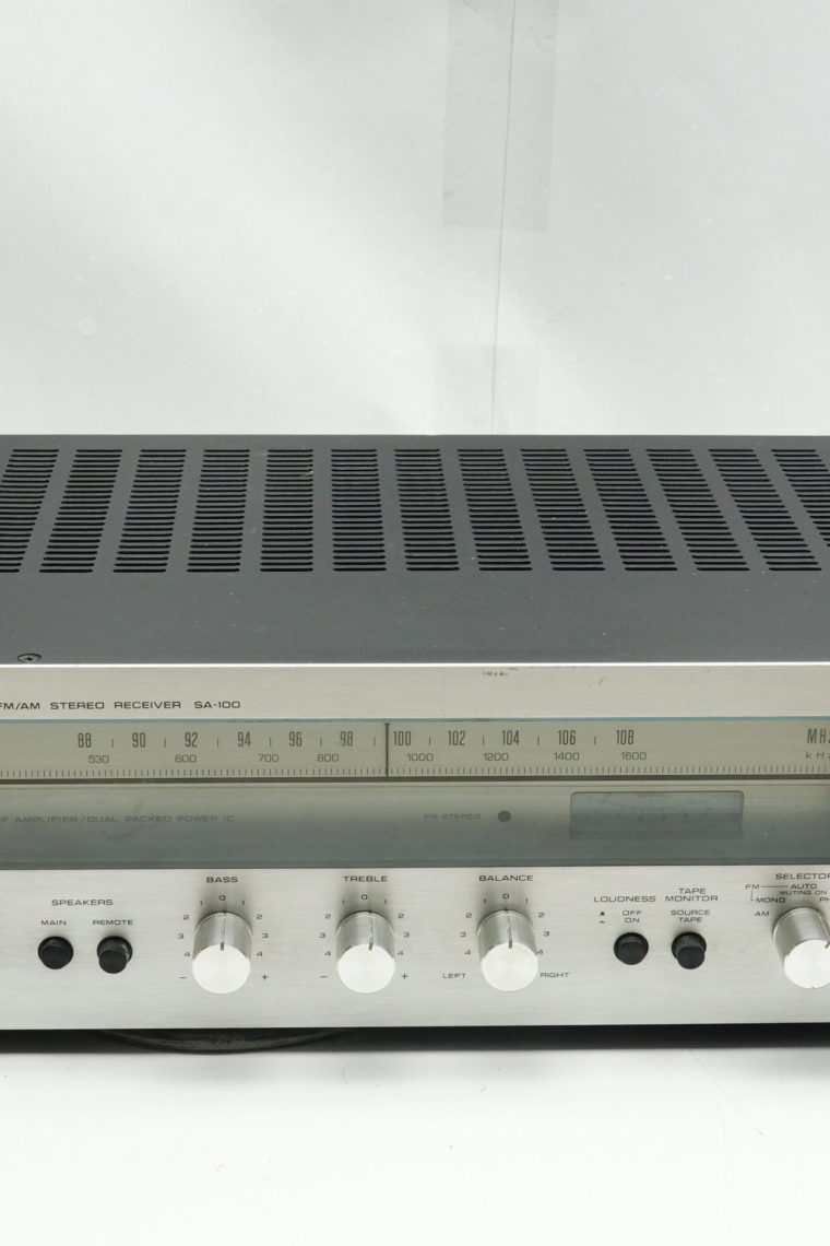 Technics SA-100 Amplifier - Image 2