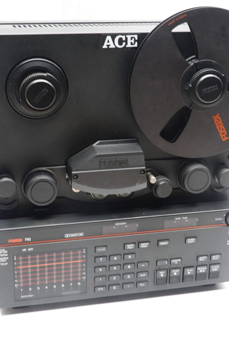 Fostex R8 - 8 Track 7" Reel to Reel Recorder