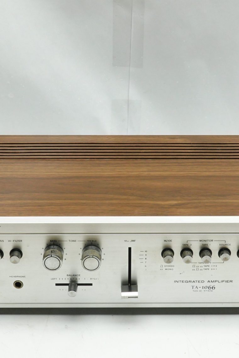 SONY TA-1060 Amplifier - Image 2