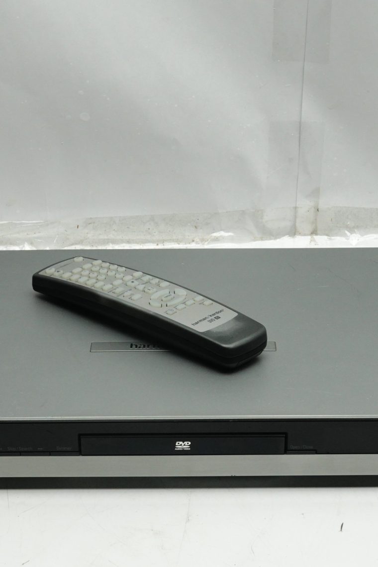 Harman Kardon DVD47/230 SACD / CD / DVD Player - Image 2