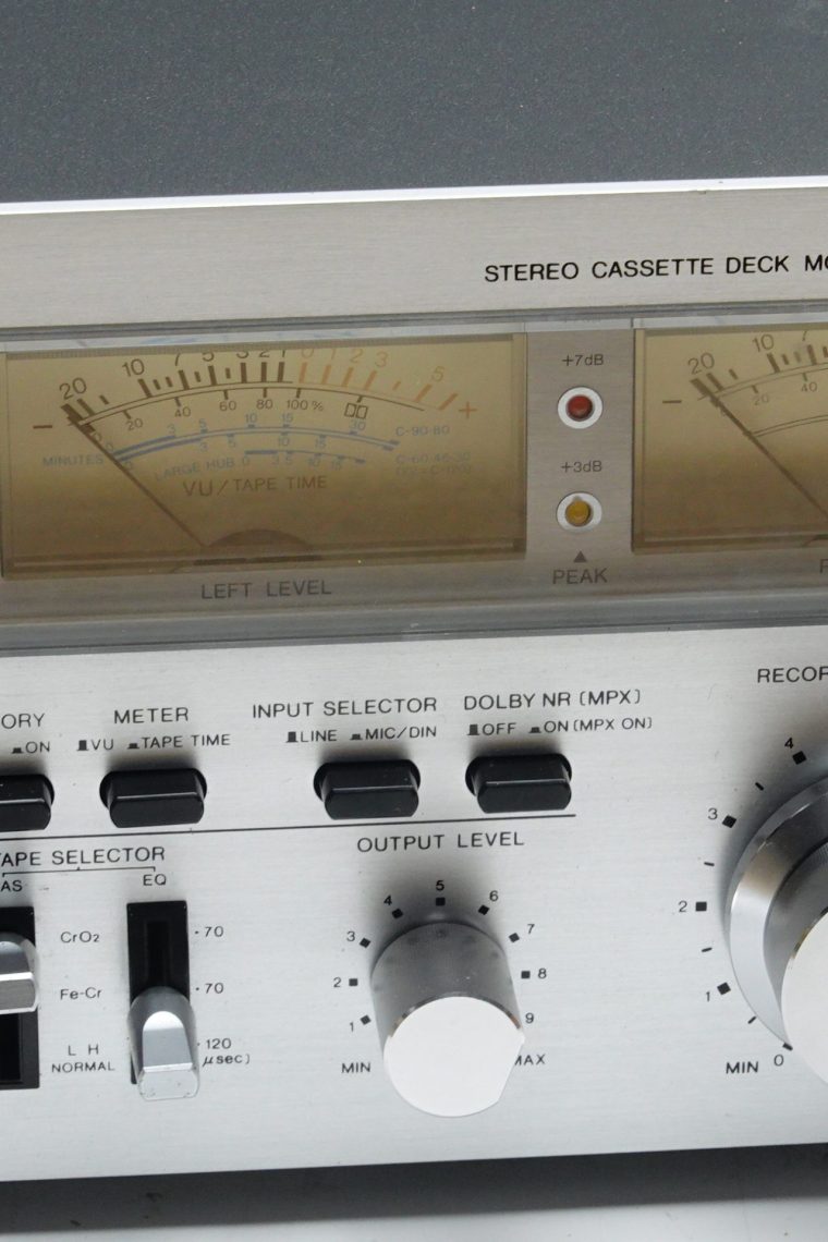 AIWA AD-6550 Audiophile Cassette Deck - Image 3