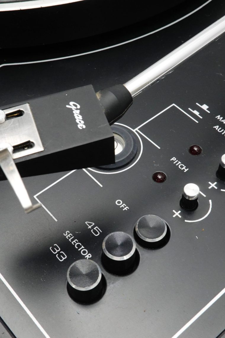 Ariston Audio RD11 Turntable - Image 5