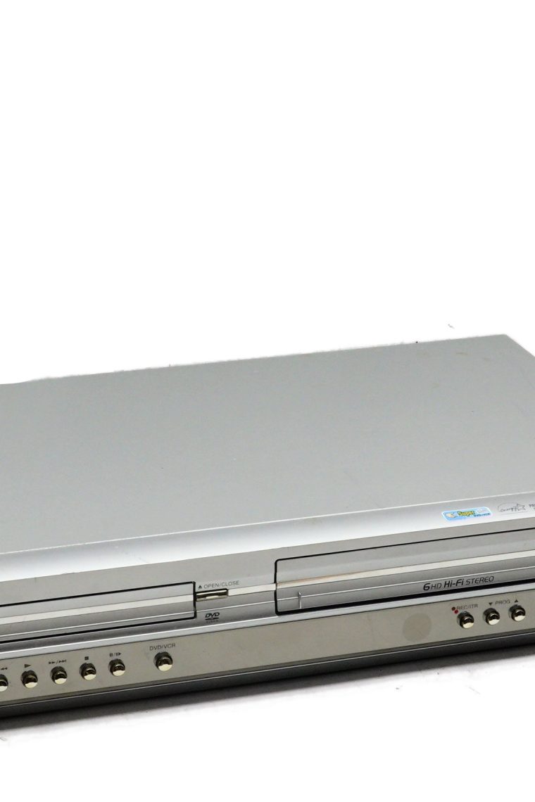 LG V8824W VHS / DVD Player Combo