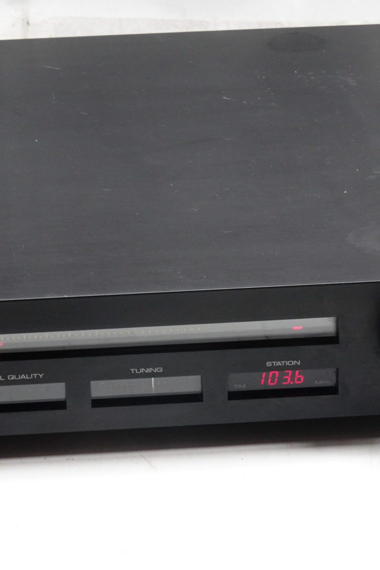 Yamaha T-2 Tuner - Image 3
