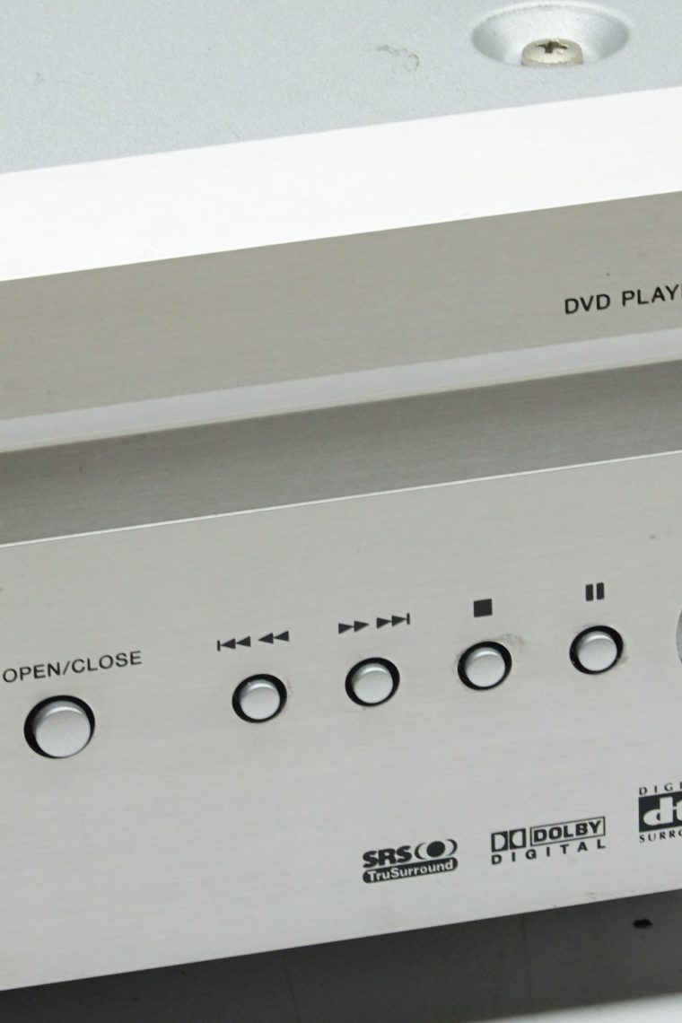 Pioneer DV-989AVi SACD / CD / DVD Player - Image 4