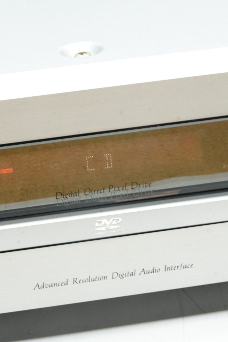 Pioneer DV-989AVi SACD / CD / DVD Player - Image 6