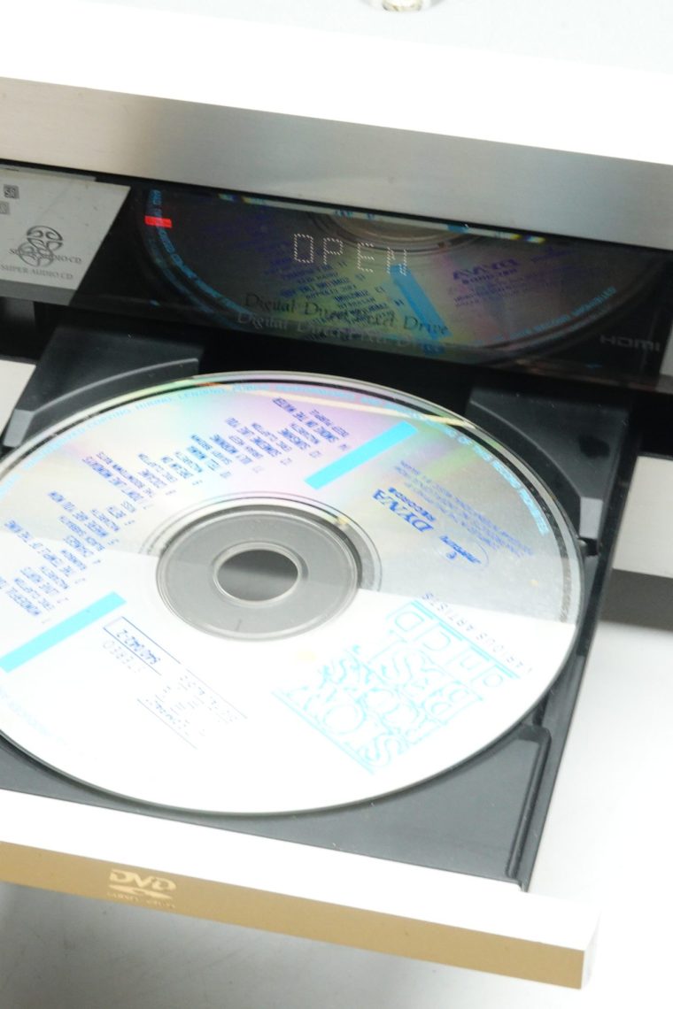 Pioneer DV-989AVi SACD / CD / DVD Player - Image 7