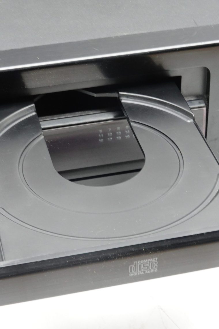 Kenwood DP-2050 CD Player - Image 3