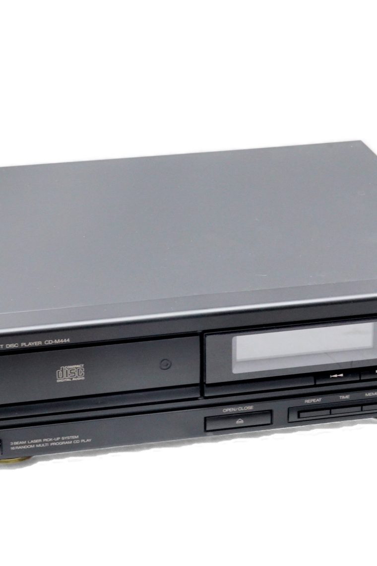 Akai CD-M444 CD Player