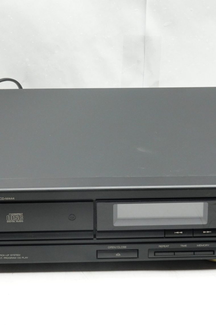 Akai CD-M444 CD Player - Image 2