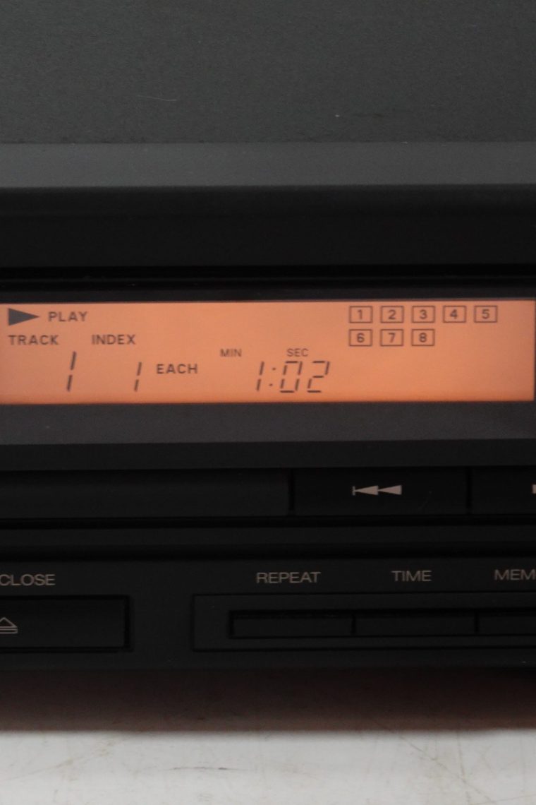 Akai CD-M444 CD Player - Image 3