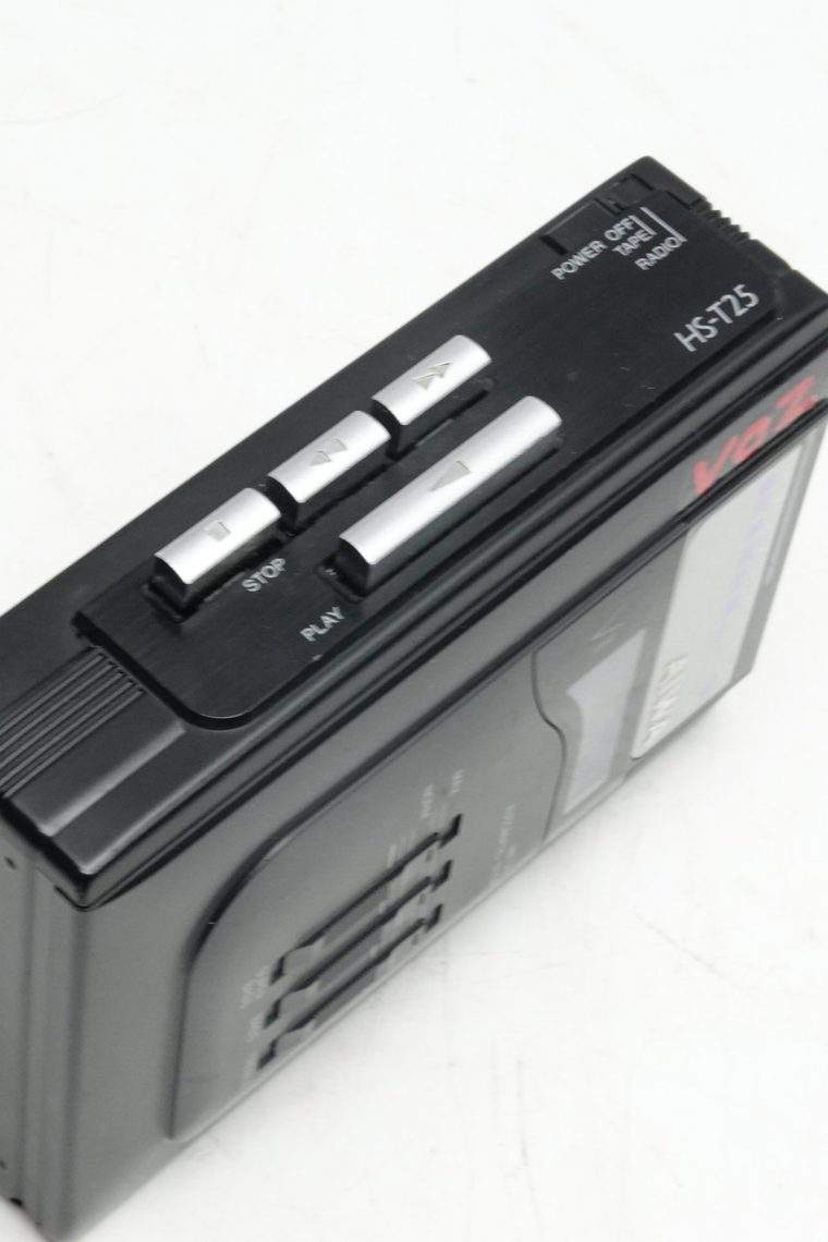 AIWA HS-T25 Walkman - Image 2
