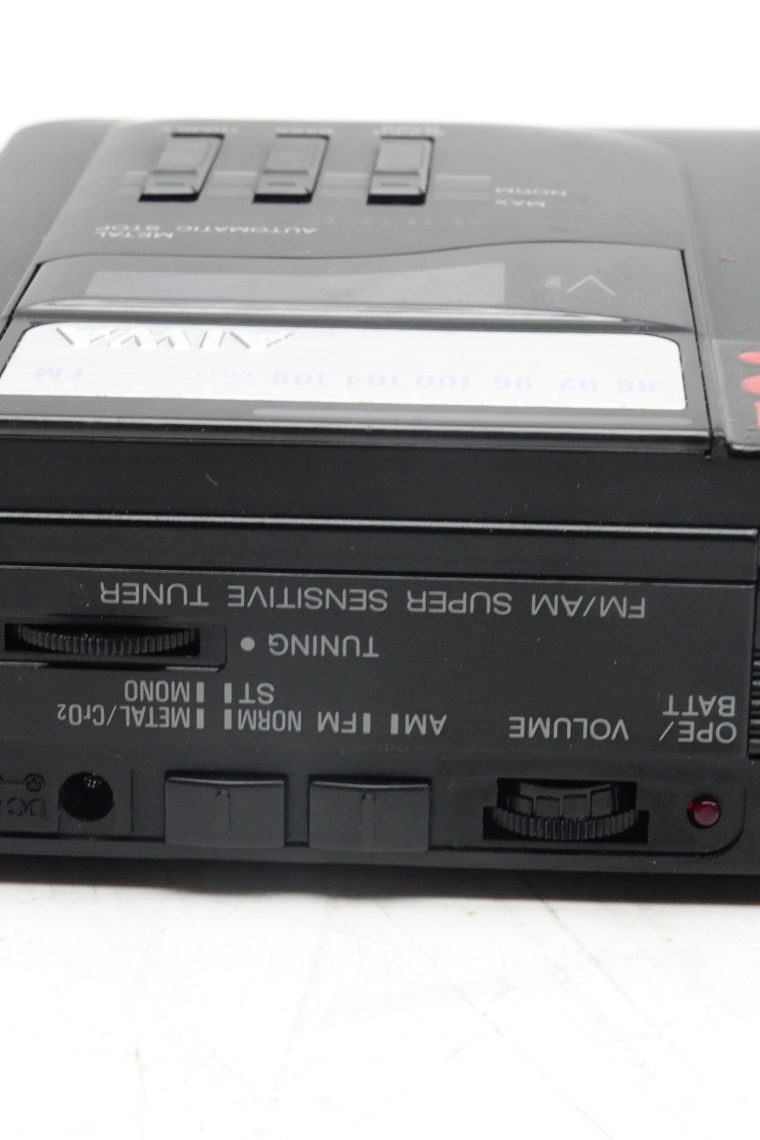AIWA HS-T25 Walkman - Image 3