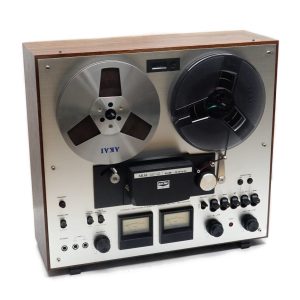 AKAI GX-230D 7" 3 Head, 3 Motor Auto-Reverse Reel to Reel