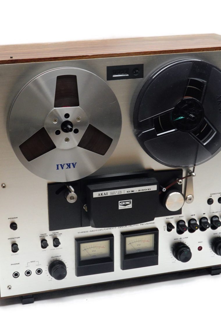 AKAI GX-230D 7" 3 Head, 3 Motor Auto-Reverse Reel to Reel