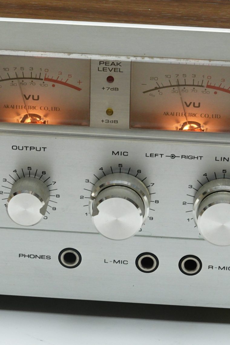 AKAI GXC-709D Cassette Deck - Image 5