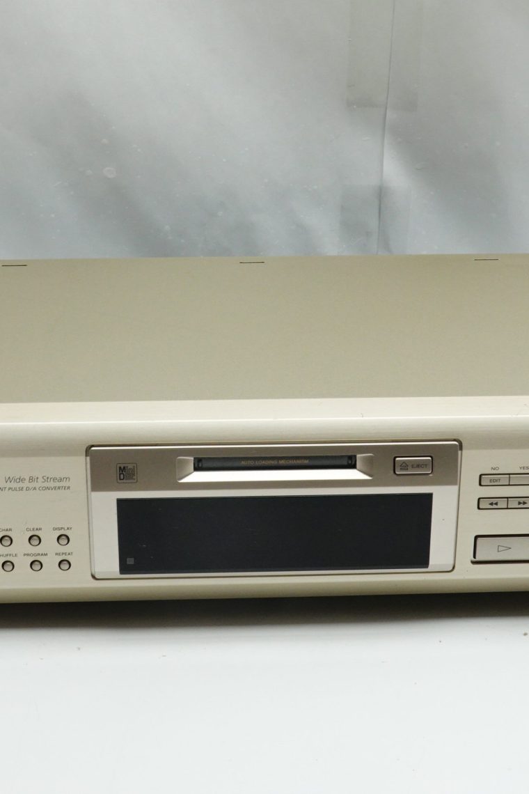 SONY MDS-JE700 MiniDisc Player - Image 2
