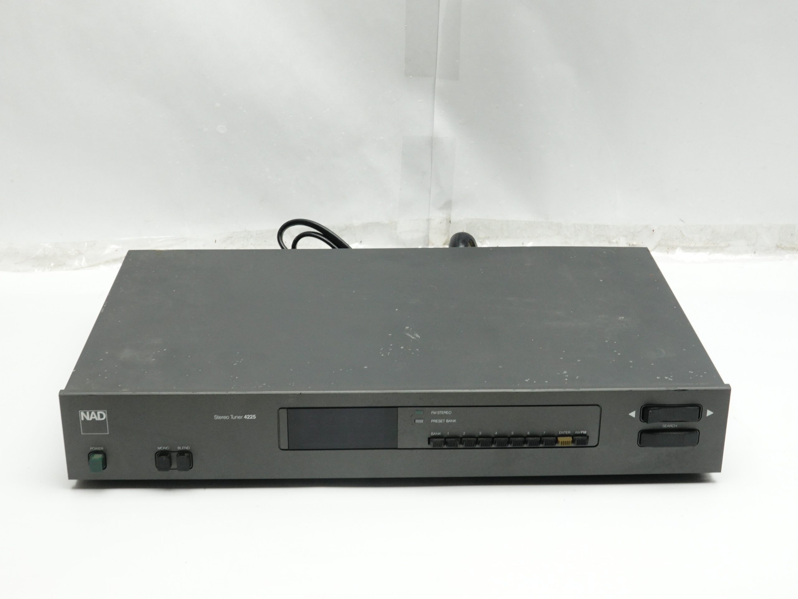 NAD 4150 Tuner - Image 2