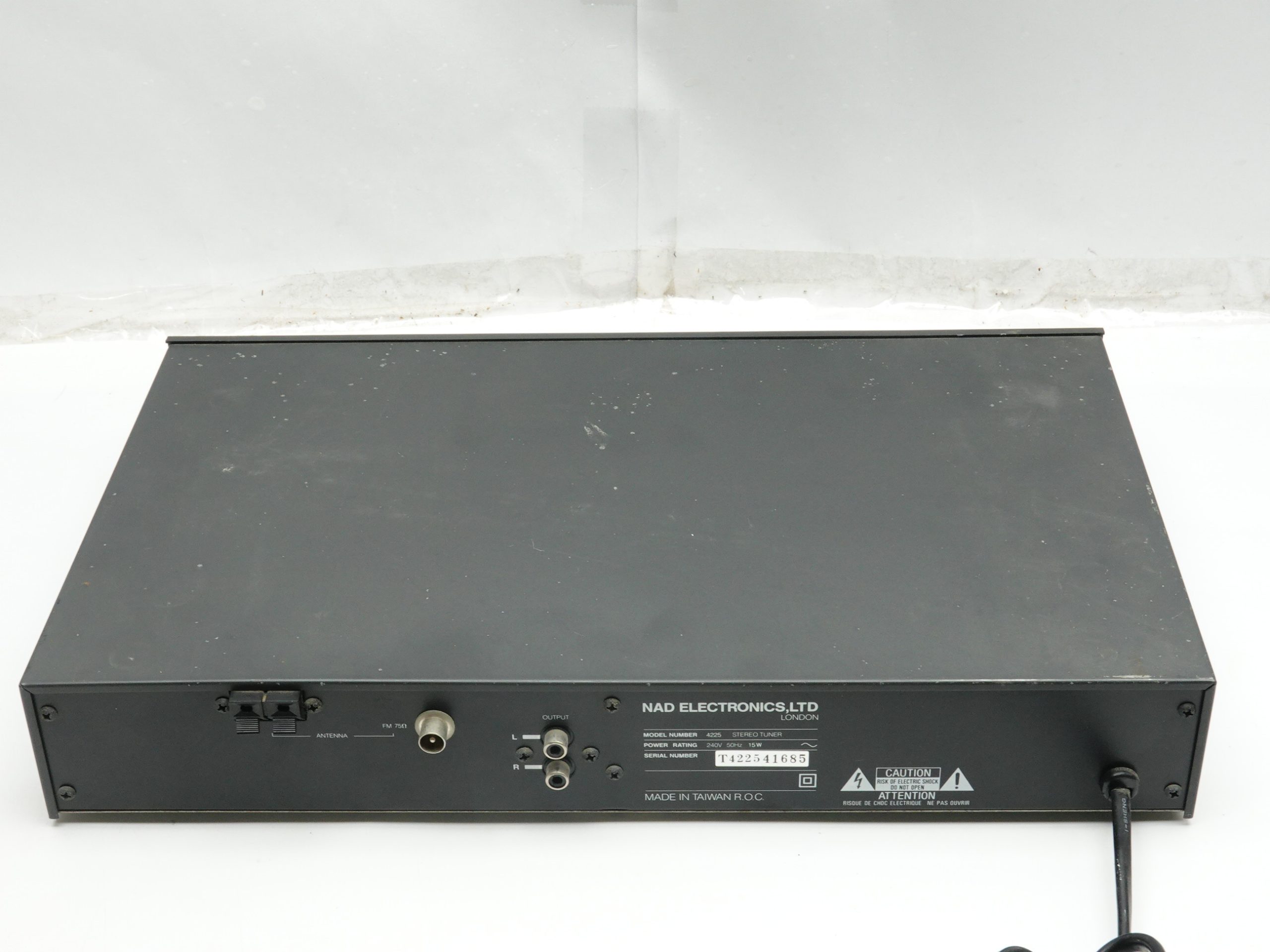 NAD 4225 Tuner - Image 3