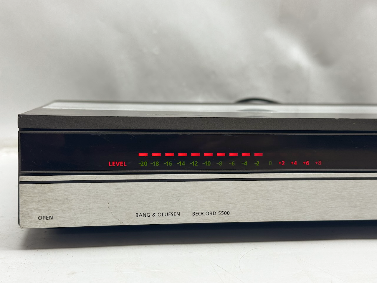 B&O Beocord 5500 Tray-Loading Cassette Deck - Image 5