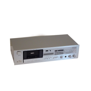 Yamaha K-220 Cassette Deck