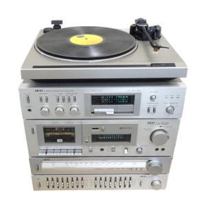 AKAI Stereo System (80 ties)