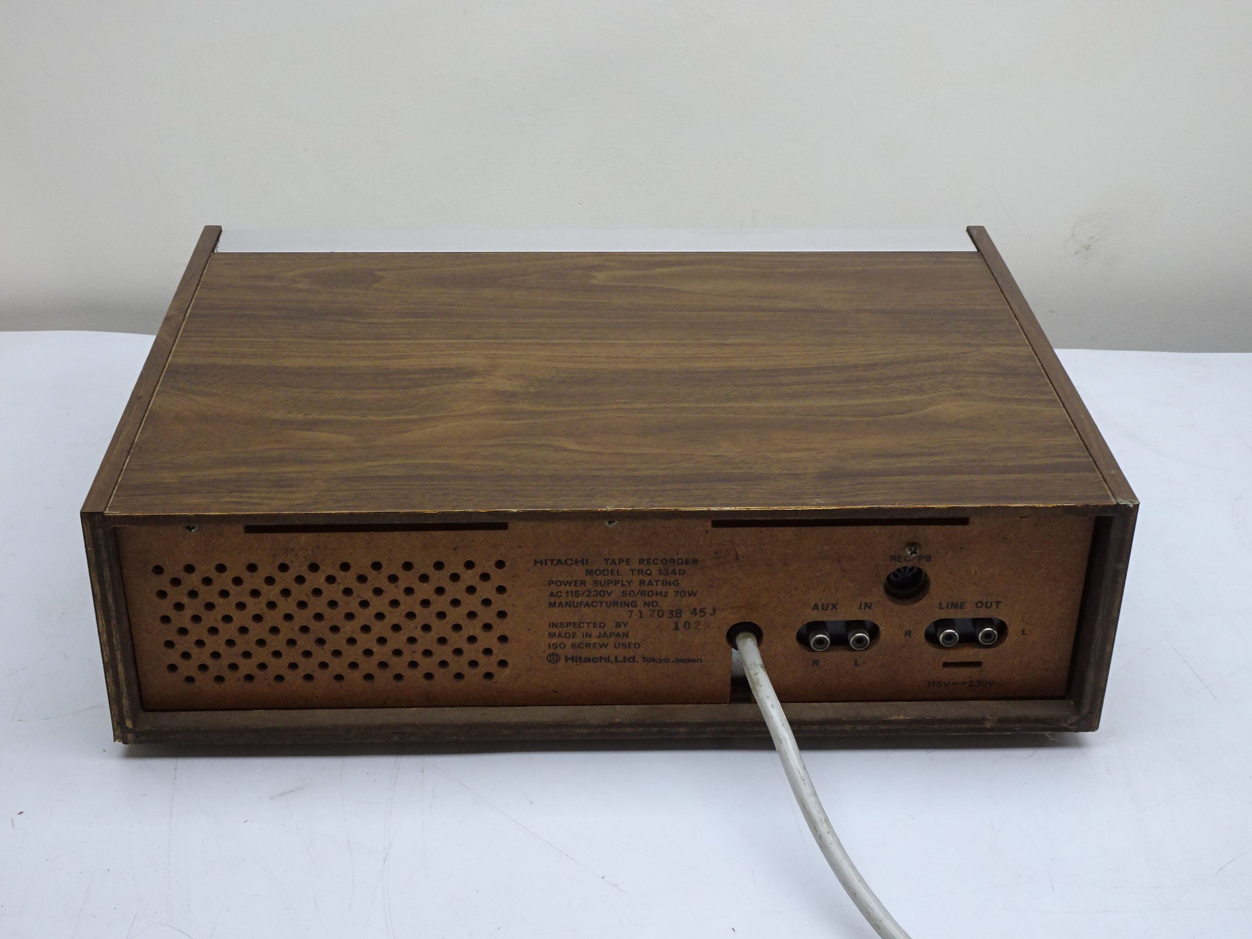 Hitachi TRQ-134D 8 Track Player / Recorder - Image 5