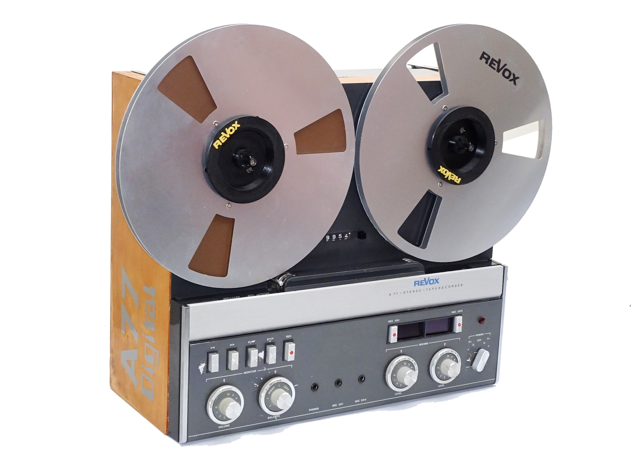 ReVox A77 10.5″ 2-Track Reel to Reel (restored + acessories) - Image 2