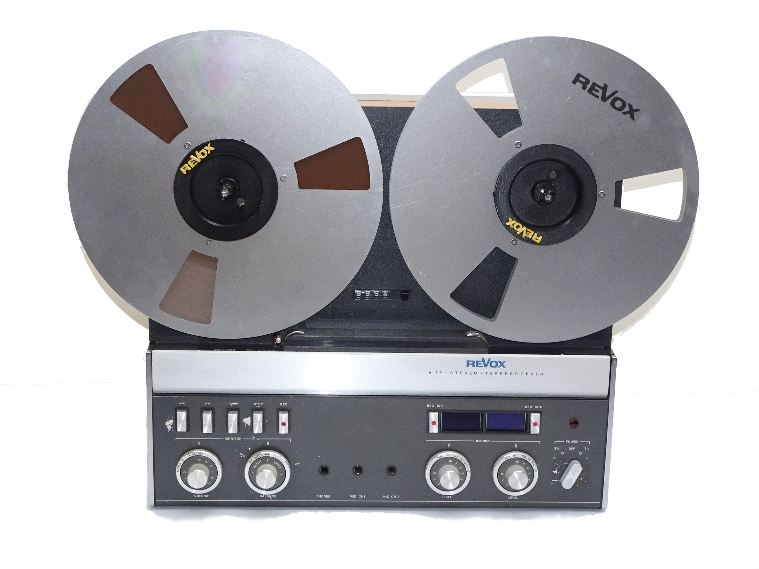 ReVox A77 10.5″ 2-Track Reel to Reel (restored + acessories) - Image 3