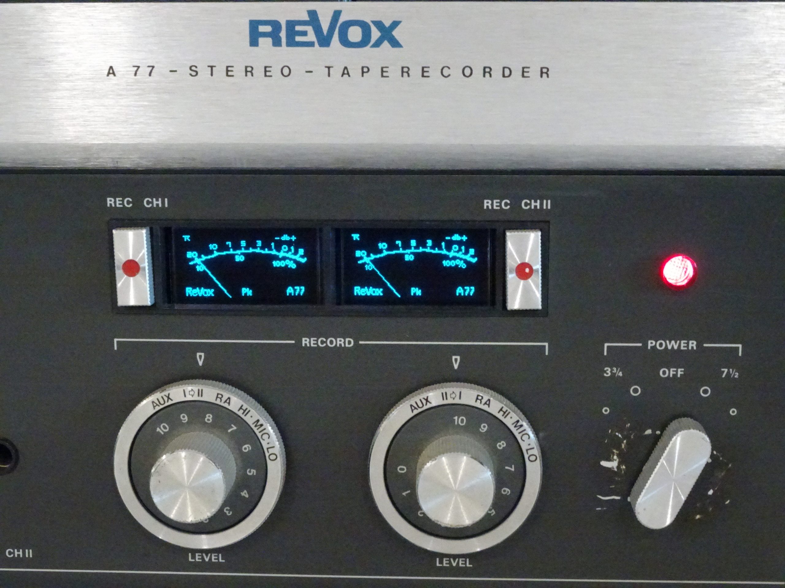 ReVox A77 10.5″ 2-Track Reel to Reel (restored + acessories) - Image 6