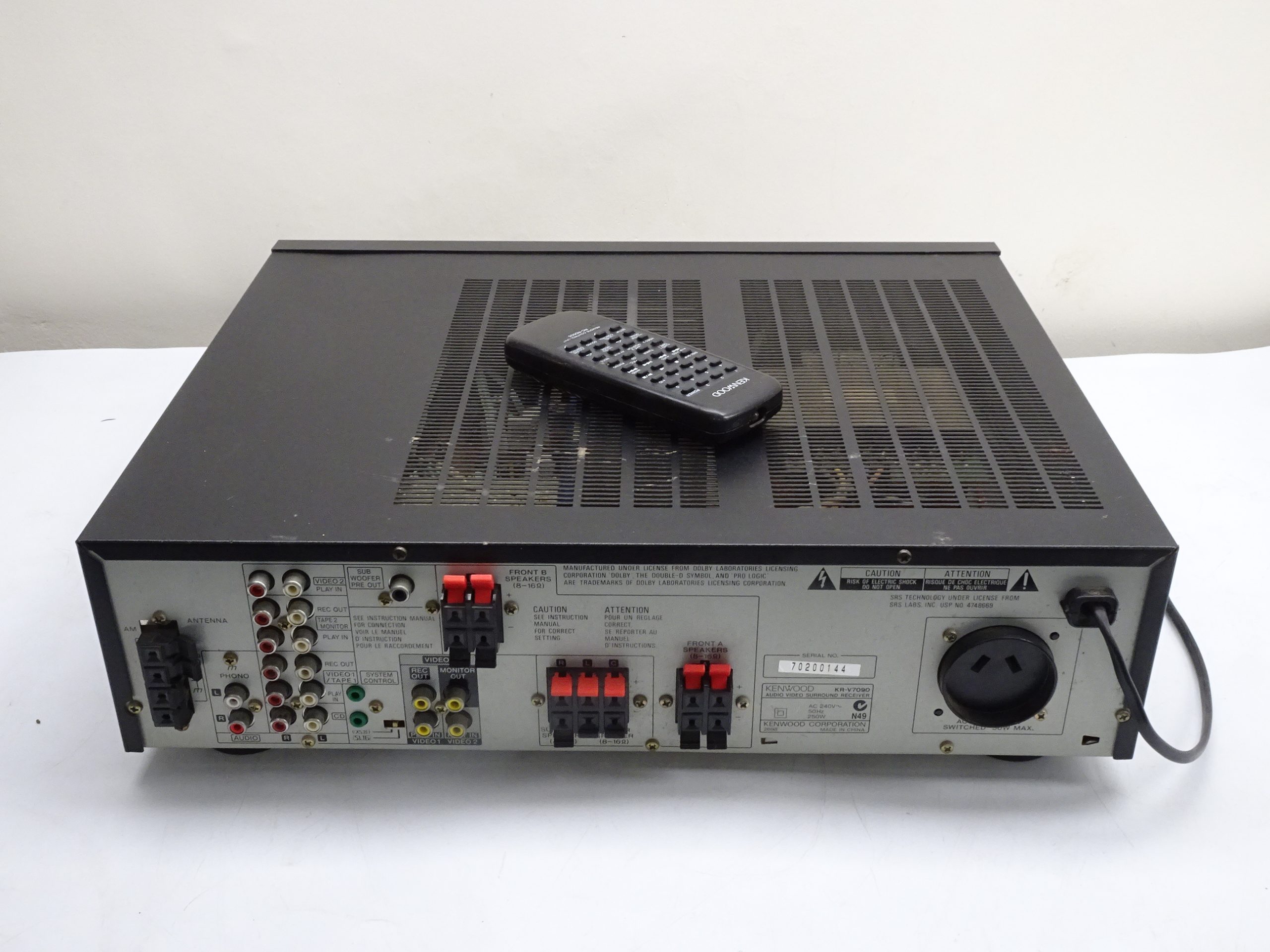 Kenwood KR-V7090 Receiver - Image 5
