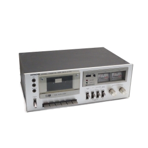 Hitachi D-220 Cassette Deck