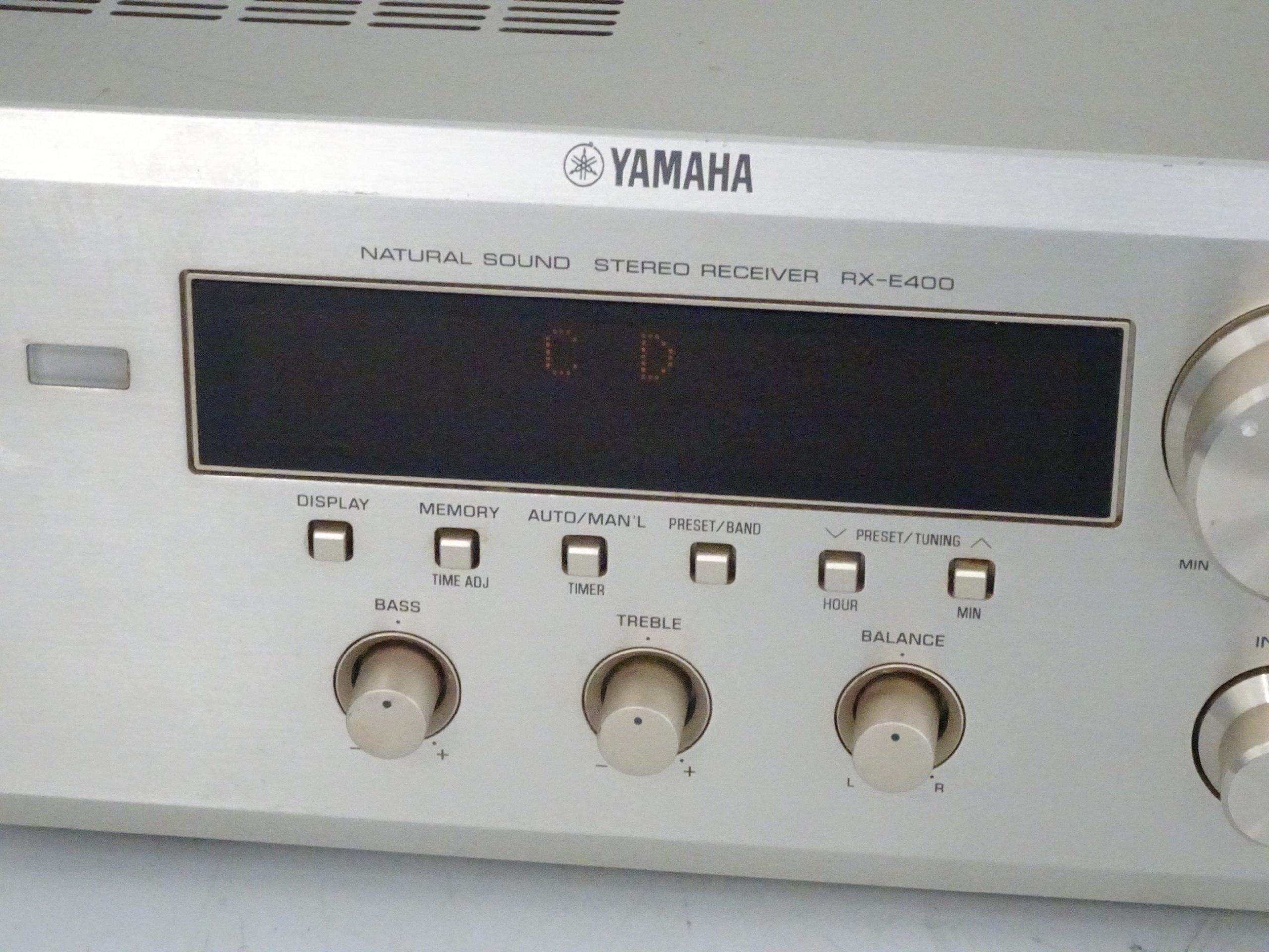 Yamaha RX-E400 Amplifier - Image 3