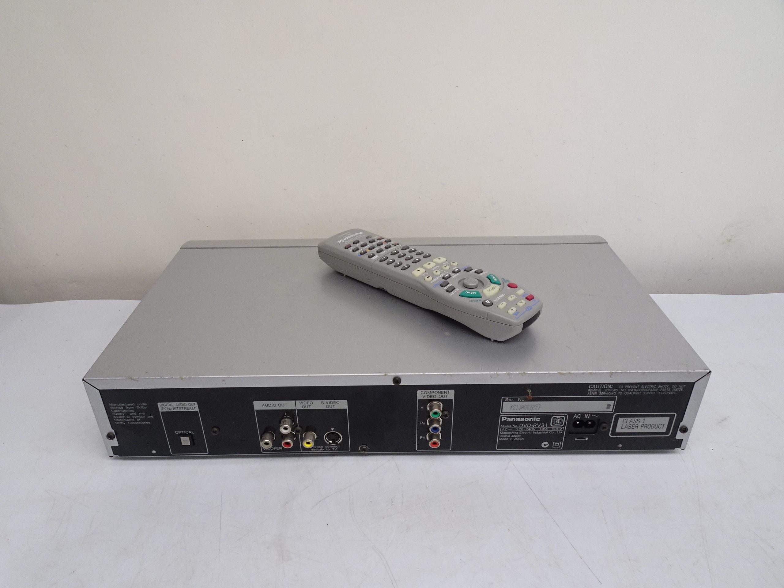 Panasonic DVD-RV31 CD / DVD Player - Image 5